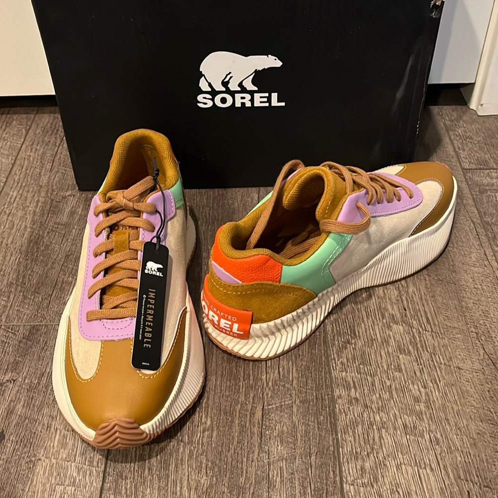 Brand new Sorel sneaker